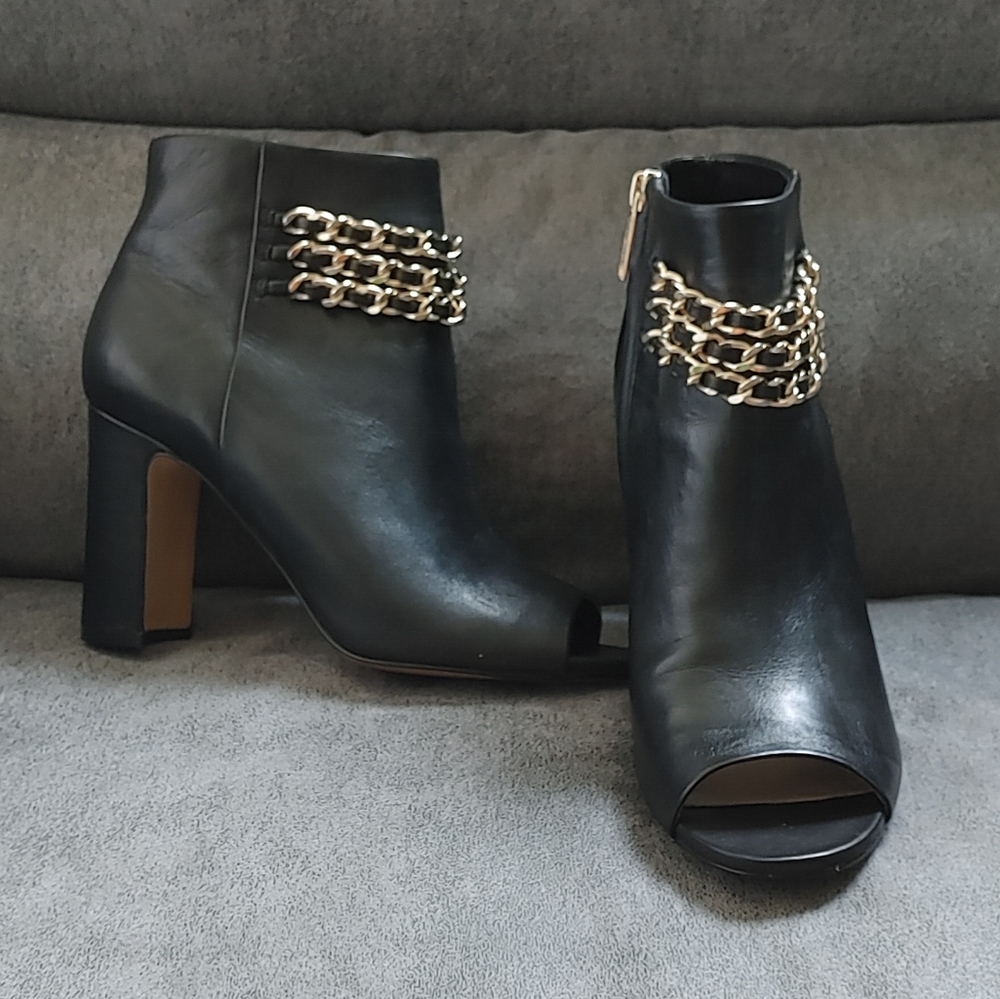 Karl Lagerfeld Black peep-toe boot/shoes sz7